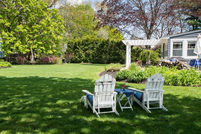 A landscape made for relaxing at the Bristol House | Bristol, RI, Hotels & Inns