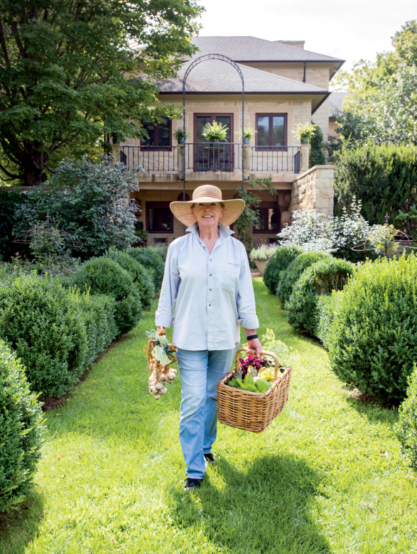 Though she once dreaded the thought of tending a garden, Linda Allard today embraces working the soil at Highmeadows, her home in Connecticut’s Litchfield hills.