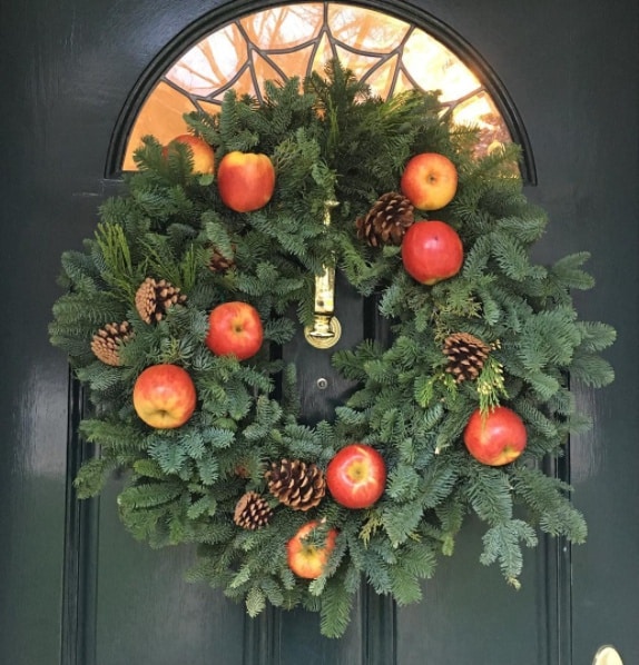 holiday-wreath-ideas-apple-wreath