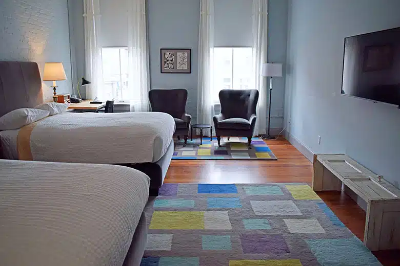 Hotel on North Accommodations