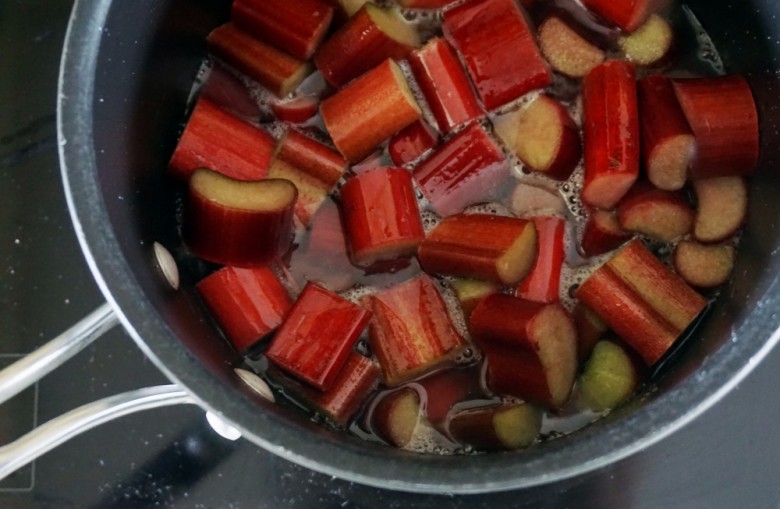rhubarb sauce recipe