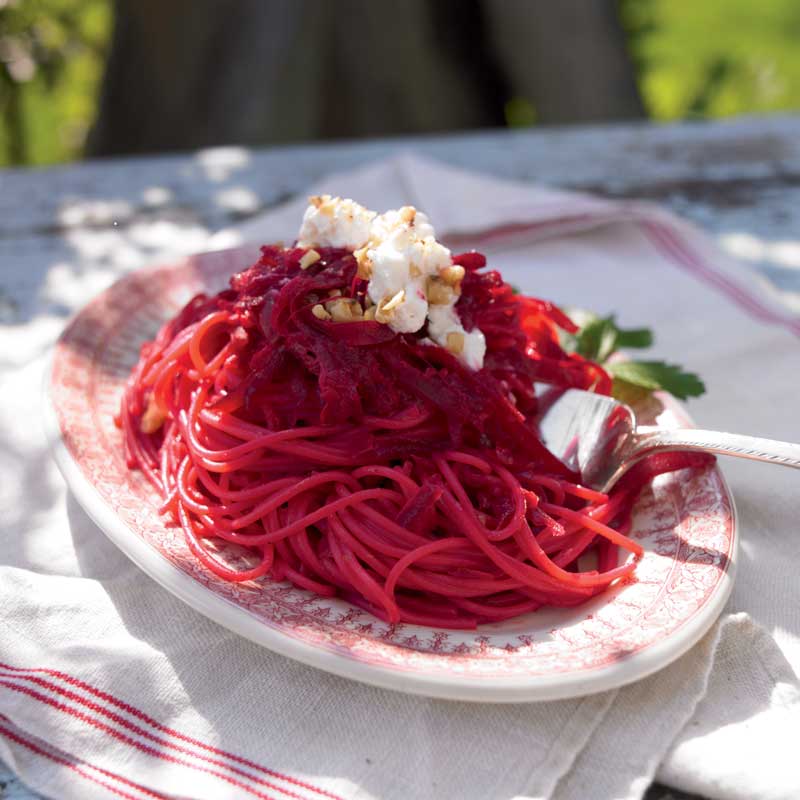 Spaghetti with Beets, Walnuts, and Goat Cheese