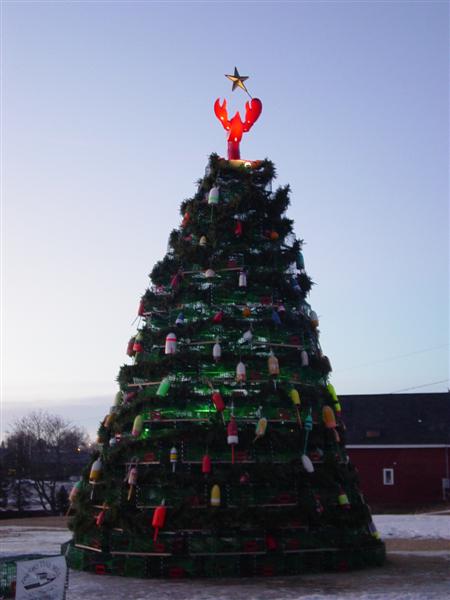Rockland&#8217;s Lobsta Pot Tree (user submitted)
