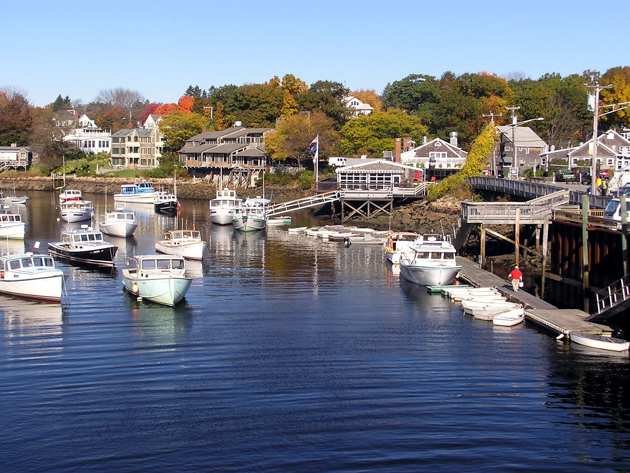 Perkins Cove (2) (user submitted)