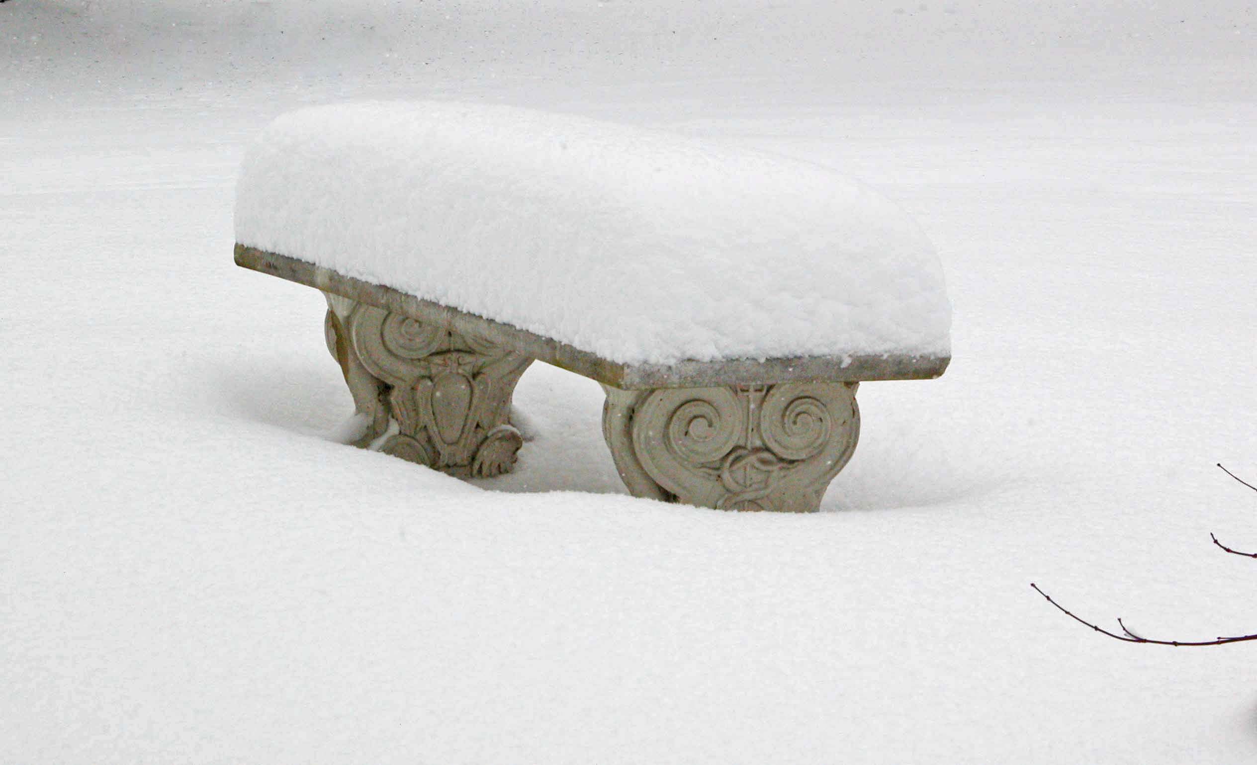 Snow Bench (user submitted)