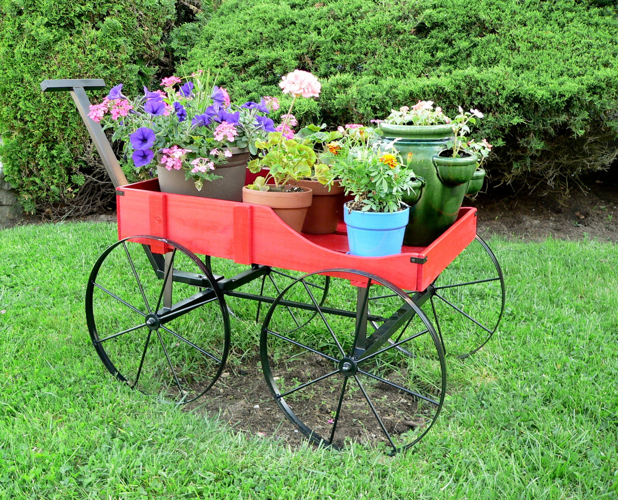 Red Wagon Planter (user submitted)