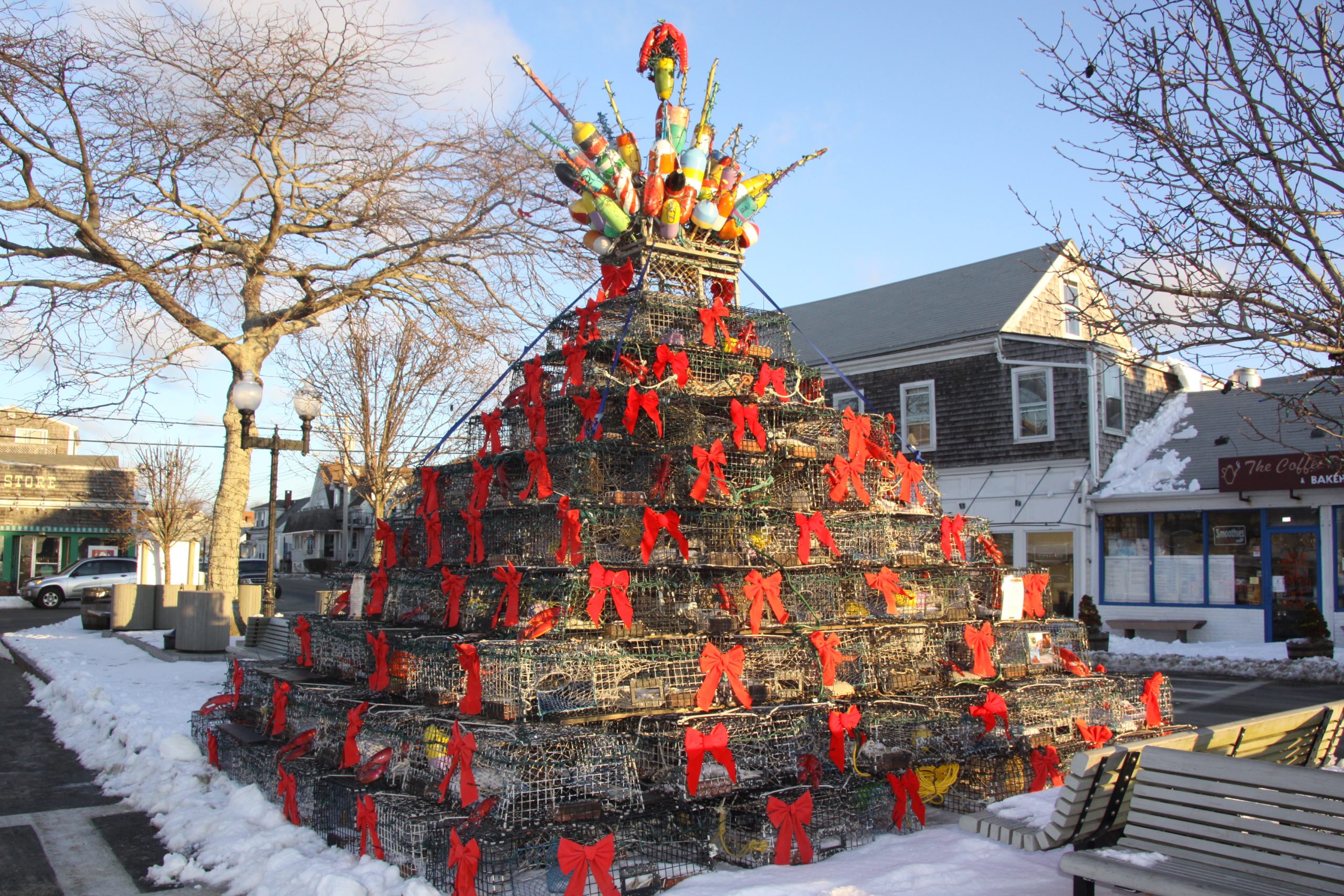 Lobster Pot Christnas Tree (user submitted)