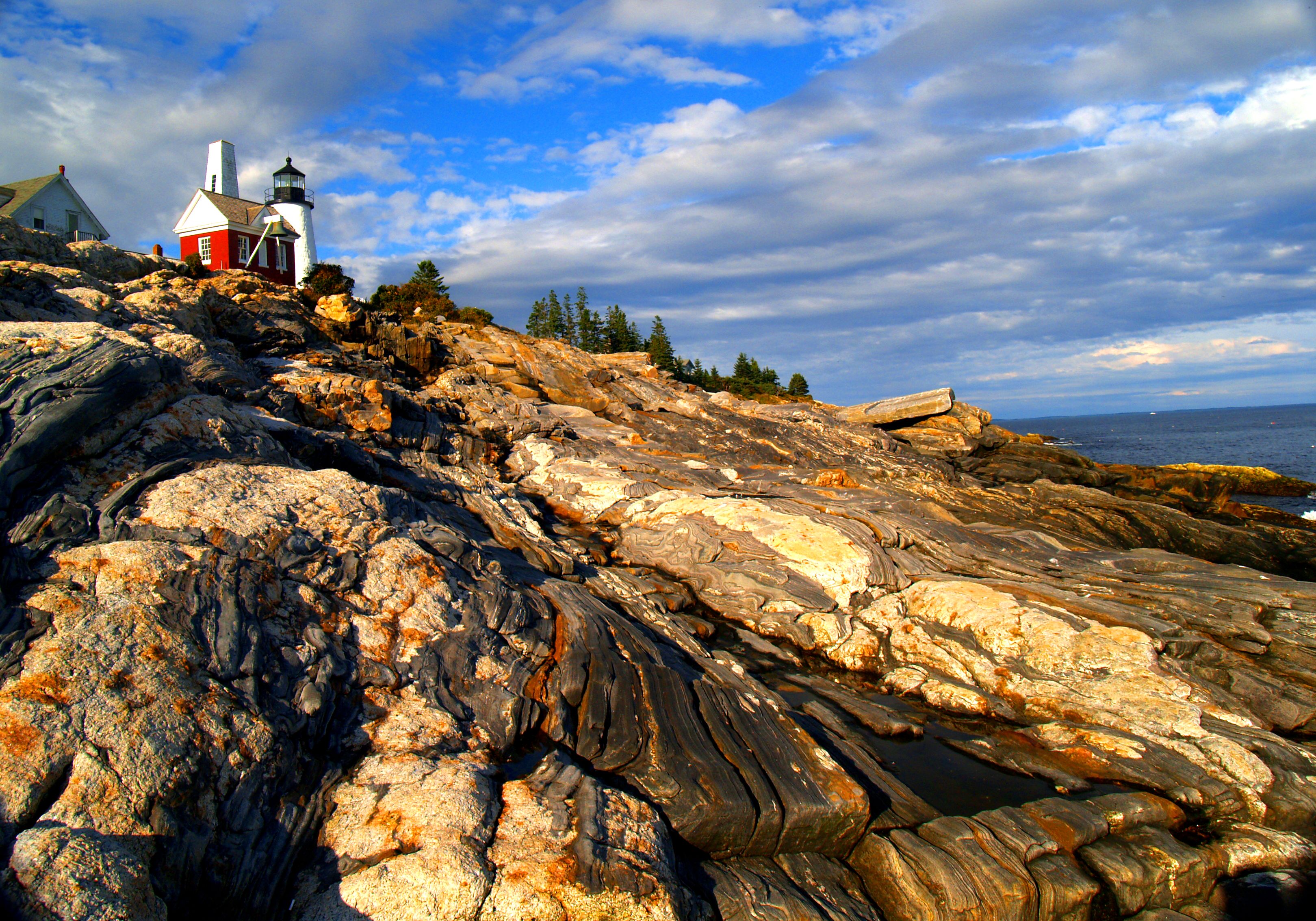 Here&#8217;s A Quarter&#8230;..the Pemaquid Point Lighthouse (user submitted)