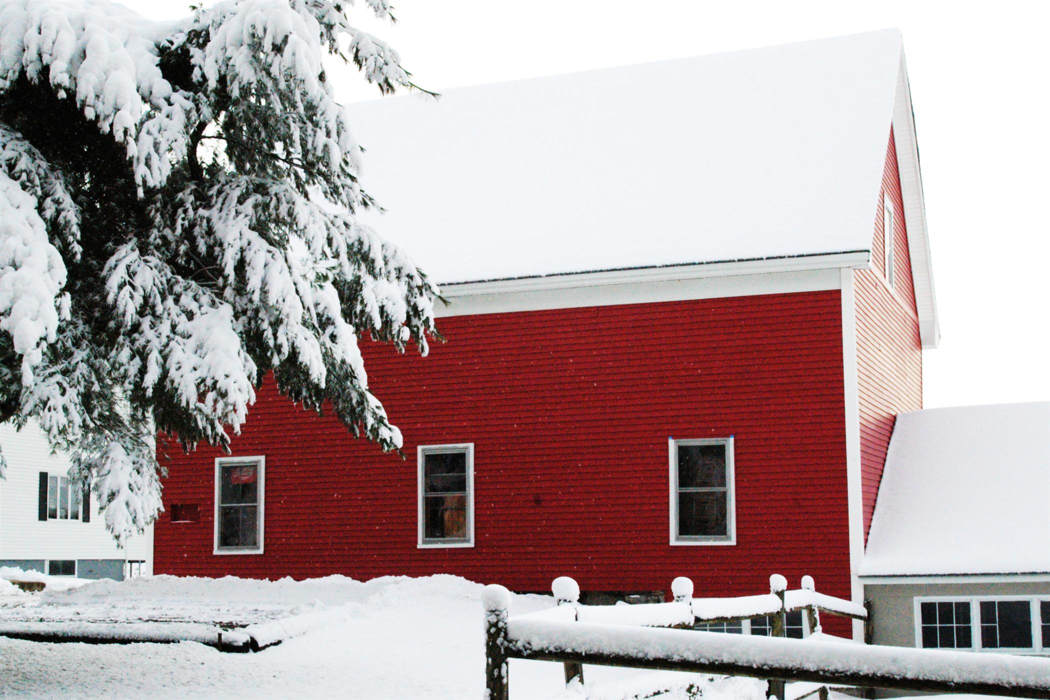 Red Barn In Wrentham (user submitted)