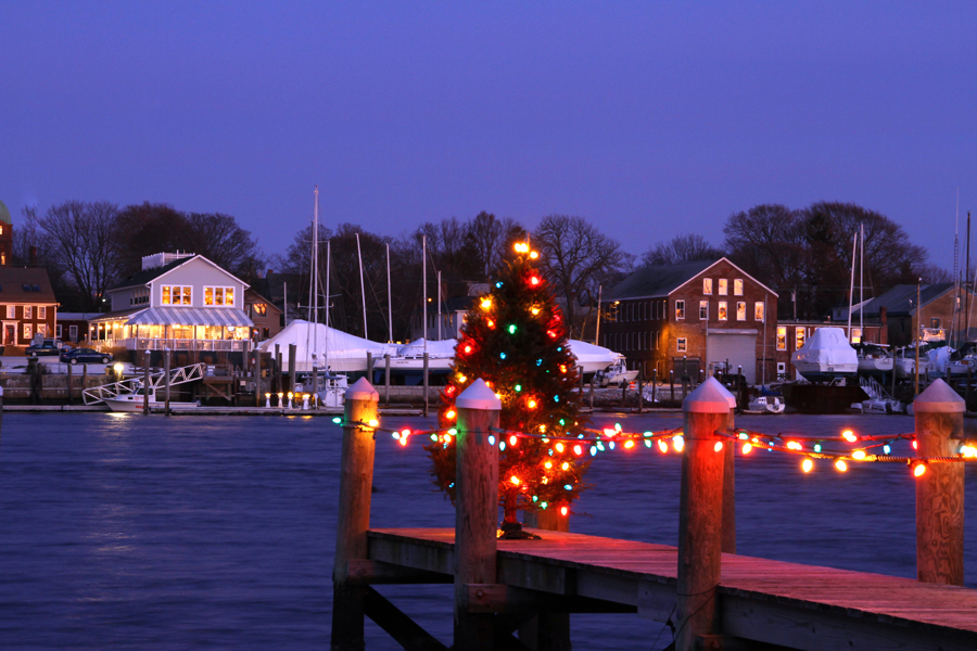 Warren Waterfront At Christmas (user submitted)