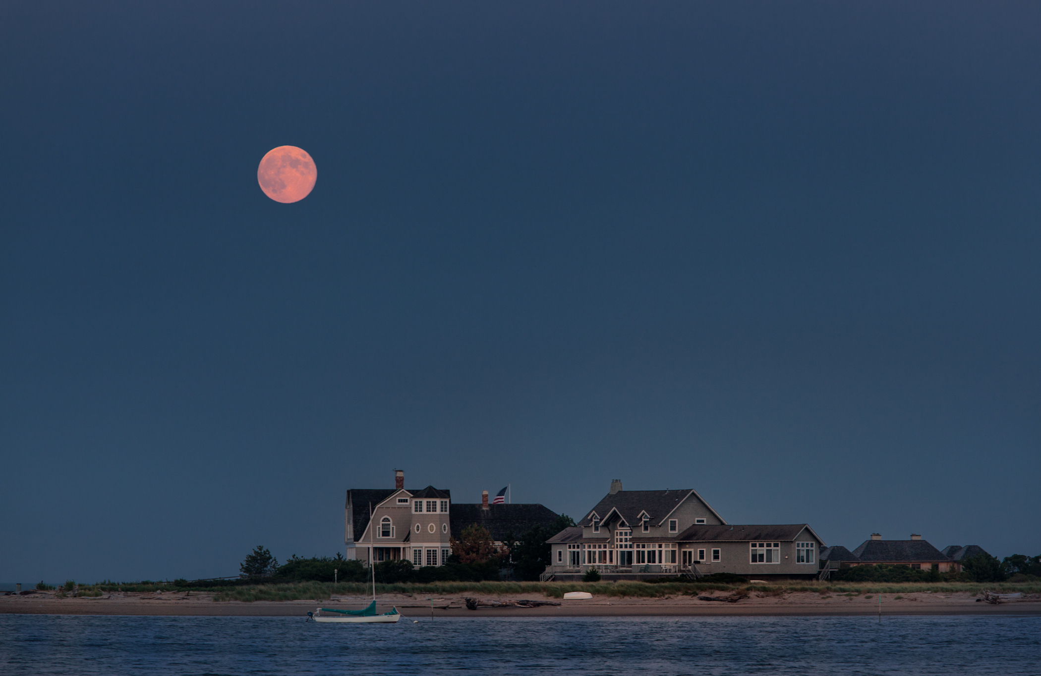 2012 Blue Moon Over Old Saybrook (user submitted)