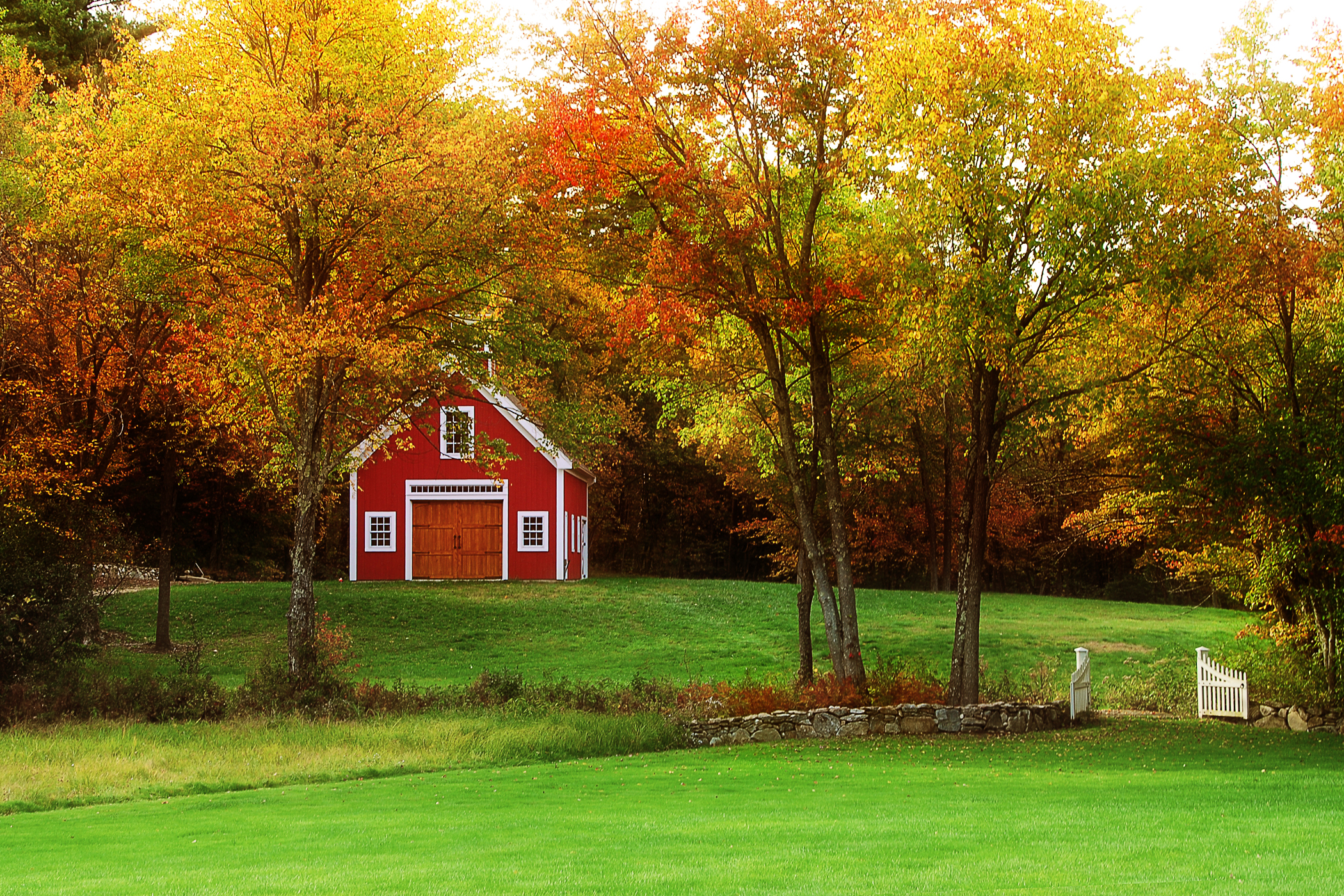 Autumn Red Barn (user submitted)
