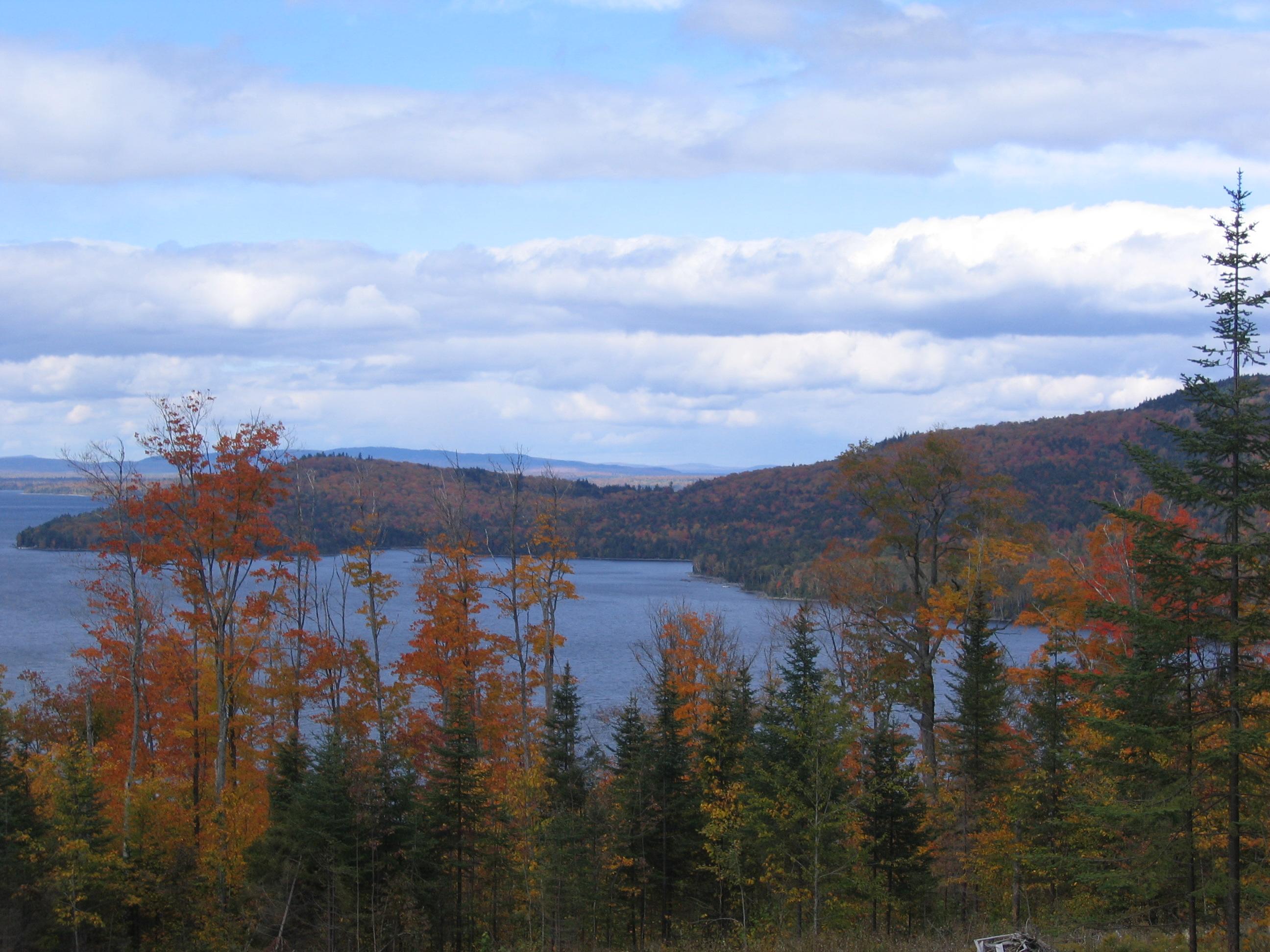 Moosehead Lake Fall Colors - New England Today