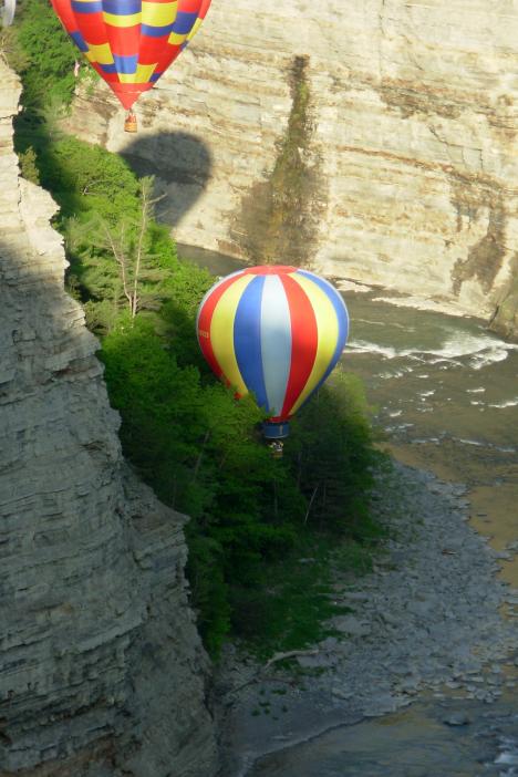Flying the Gorge (user submitted)