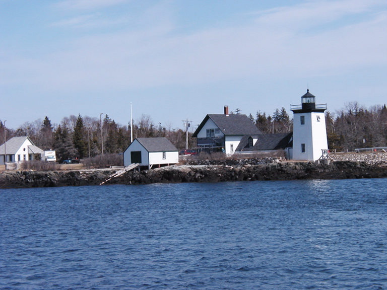Grindle Point Lighthouse  (user submitted)
