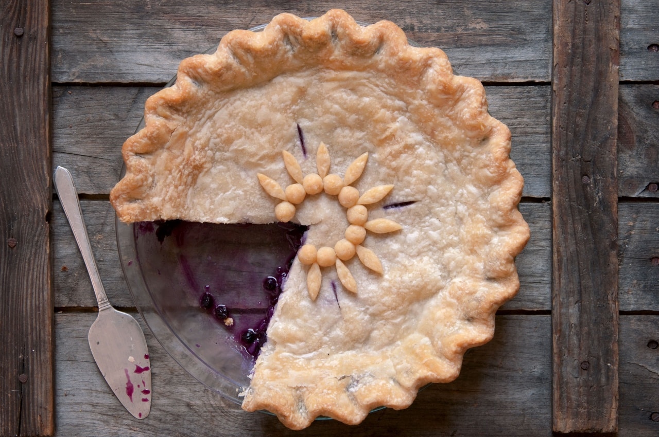 maine-wild-blueberry-pie-recipe-yankee-magazine