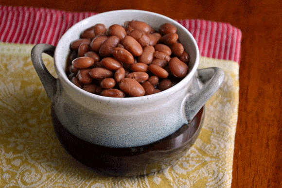 maple-baked-beans-580