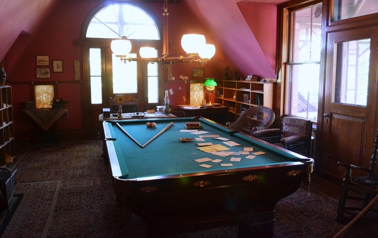 The third floor's star attraction, however, is the Billiard Room, with its three doors leading out to three separate balconies. Clemens wrote at the table in the corner. 