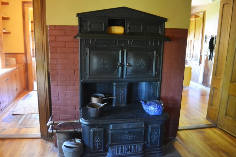 The kitchen wing of the house was only recently renovated for visitors. Until 2003, it housed museum offices! Today it has been meticulously restored to what might have been there during the Clemens era based on "building archaeology." This Cyrus Carpenter & Co. coal stove fit a shape visible on the chimney. 