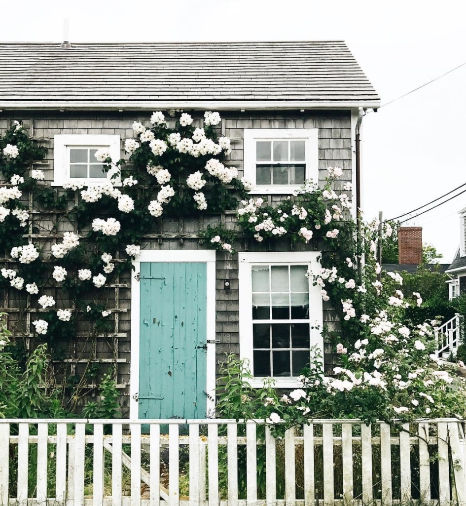 10 Favorite New England Travel Accounts to Follow on Instagram