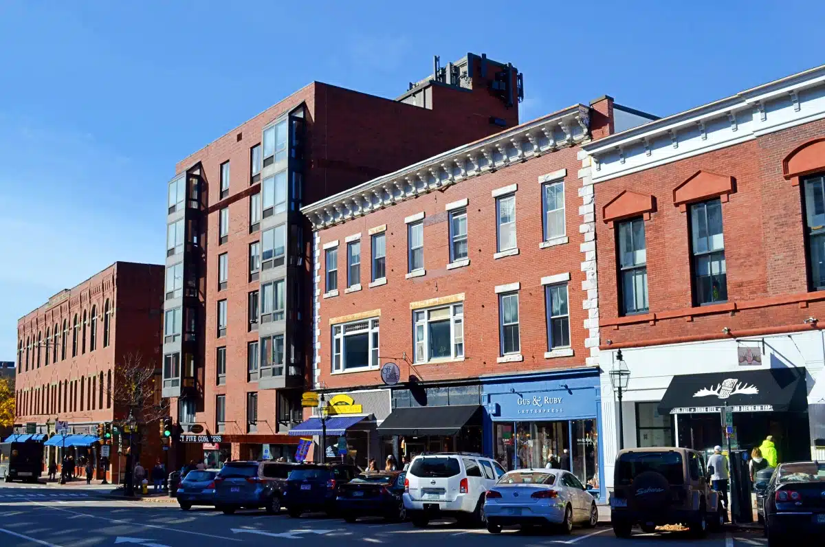 Best Bars in Portsmouth, NH, for Every Kind of Night Out