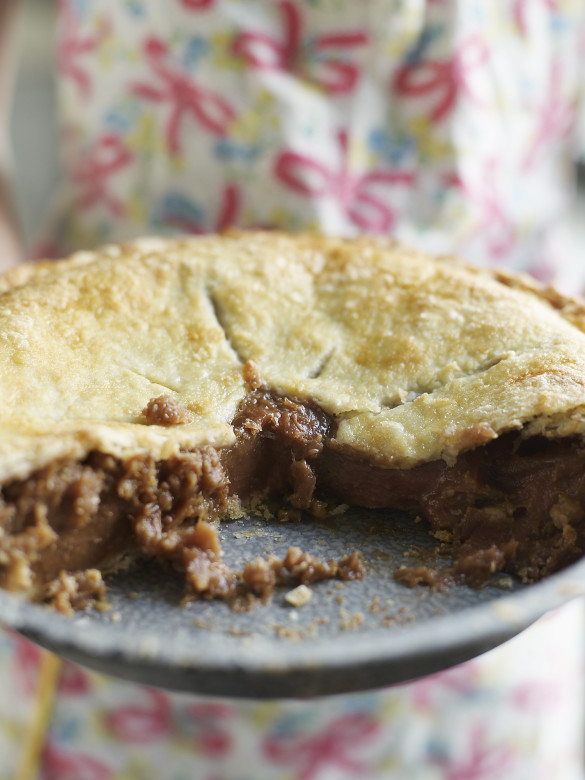 Rhubarb Pie | Favorite New England Desserts