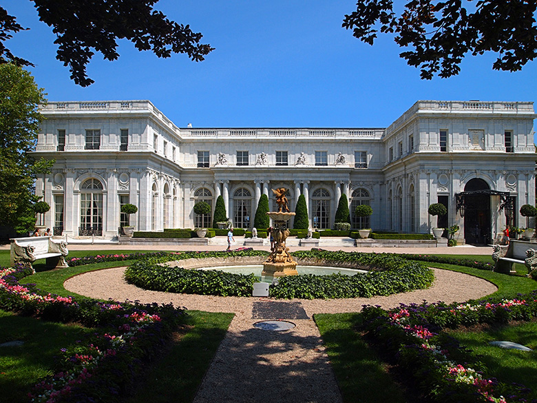 rosecliff-newport-mansions