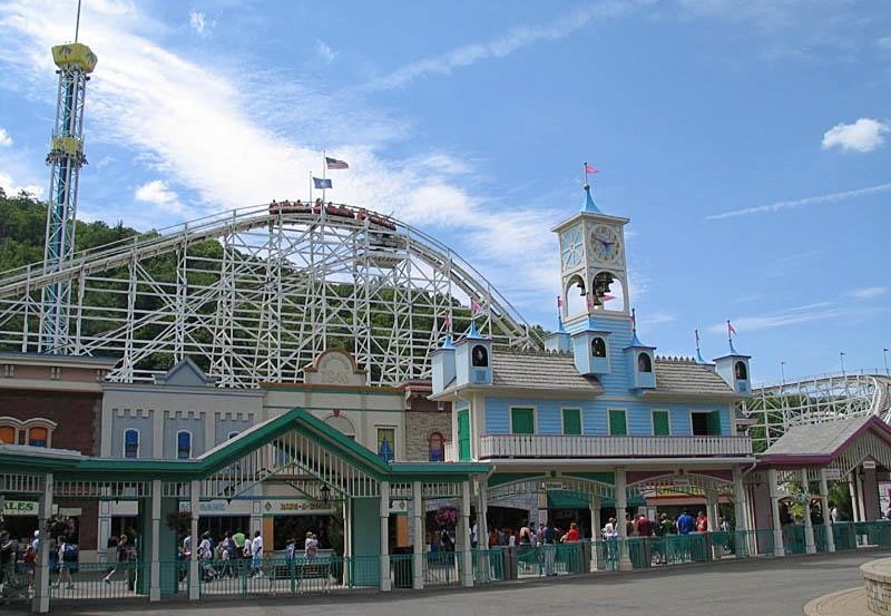 rw-best-things-to-do-in-ct-lake-compounce