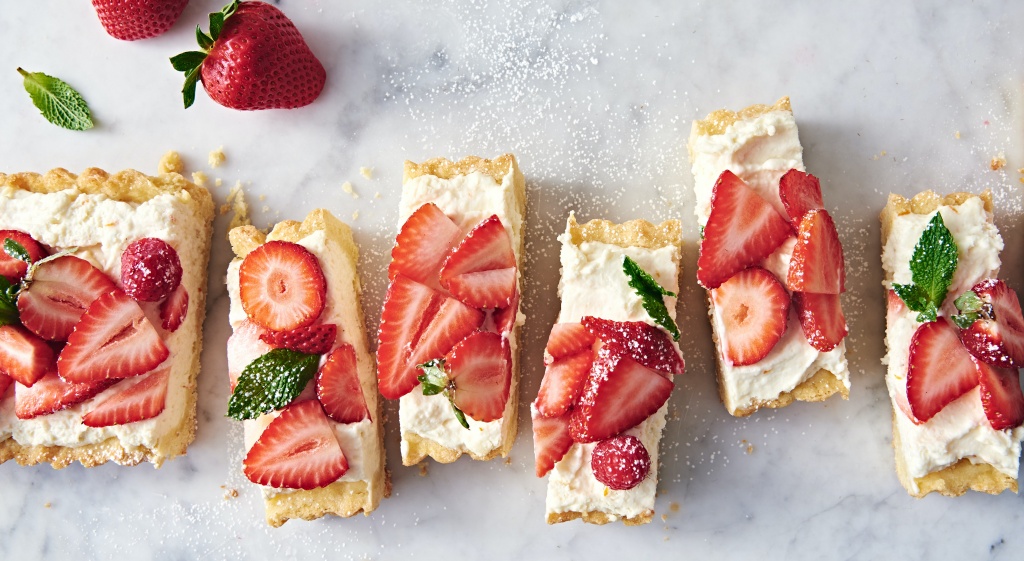 Strawberry Cannoli Tart