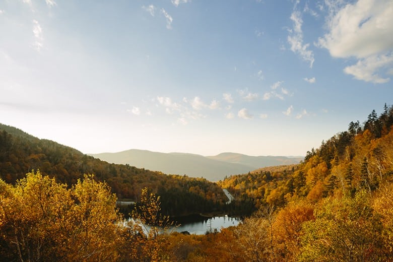 vermont-foliage-fall-road-trip-appalachian-gap