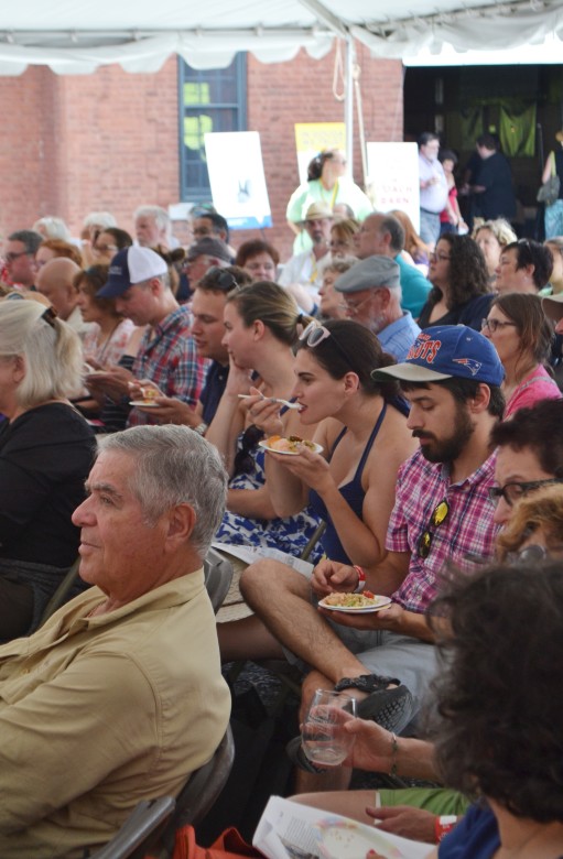 A well-fed audience is a happy audience!